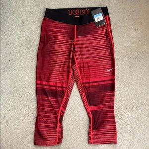 Nike Dri-Fit Capri Tight
